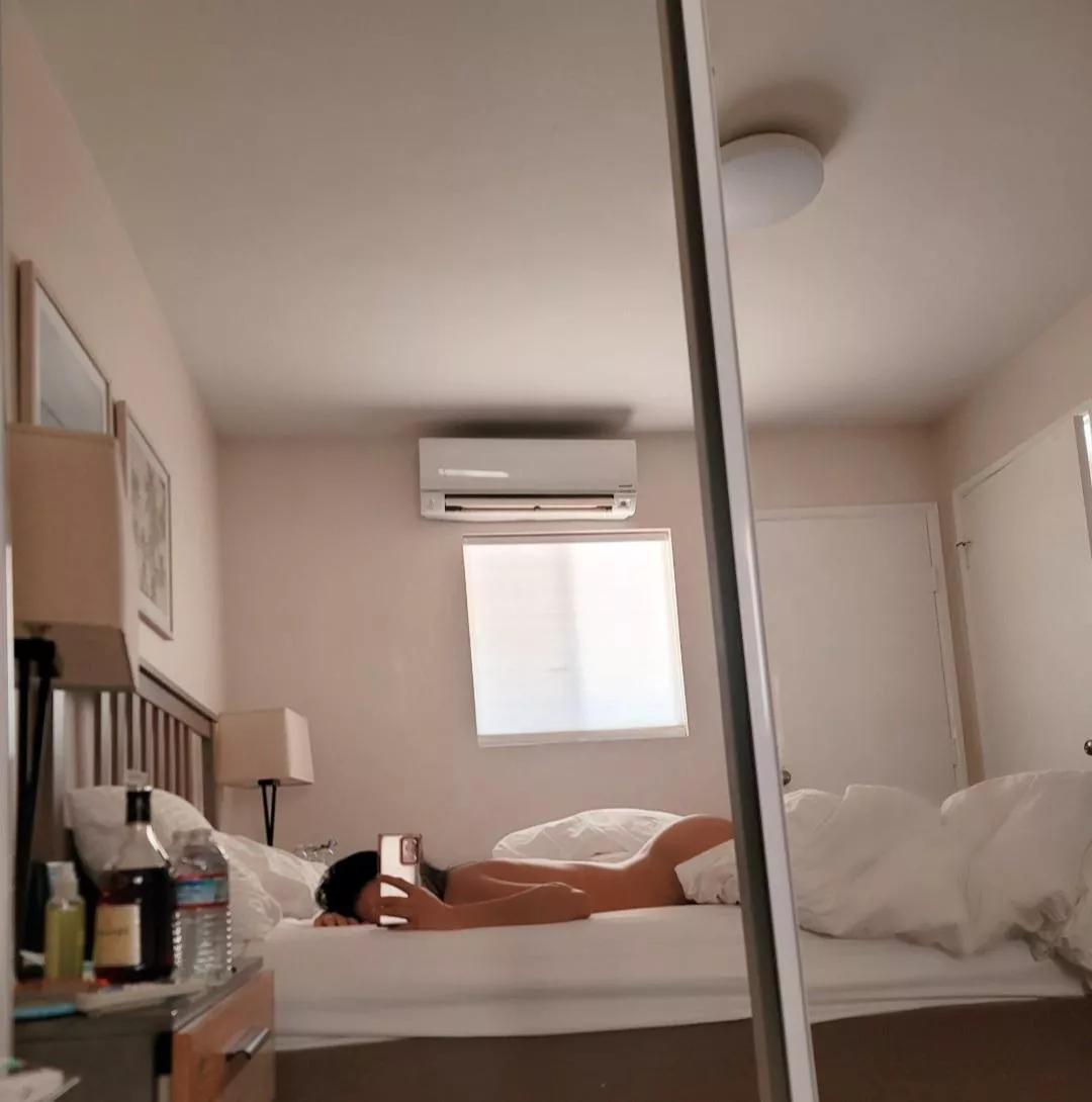 Lay next to me and do whatever you want to 🤤😘 posted by sandyngwin