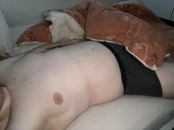 Laying in bed alone, which of you sexy chasers wants to come join me? 😏 by chubwelsh