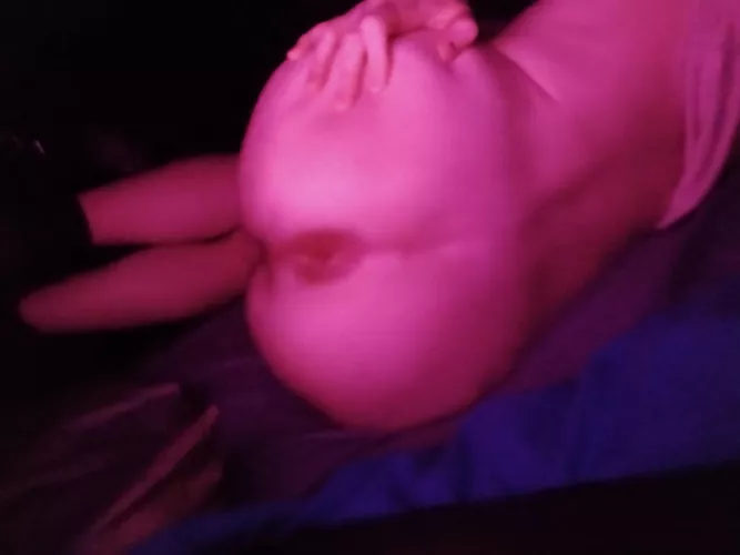 lazy and tired! serving for the booty enthusiasts by foliedujourvivant