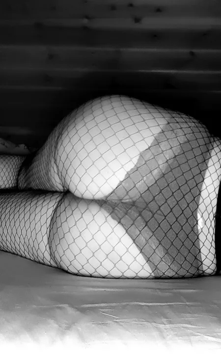 Lazy butt 🍑 by TricksyStorm