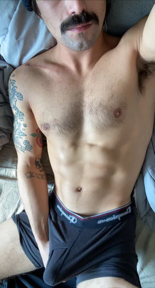 Lazy day vibes, come over? by Symon_uncut