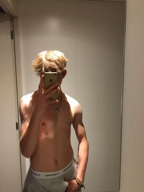 Lazy mirror pic but I thought I looked good🤷‍♂️ by Btothensfw