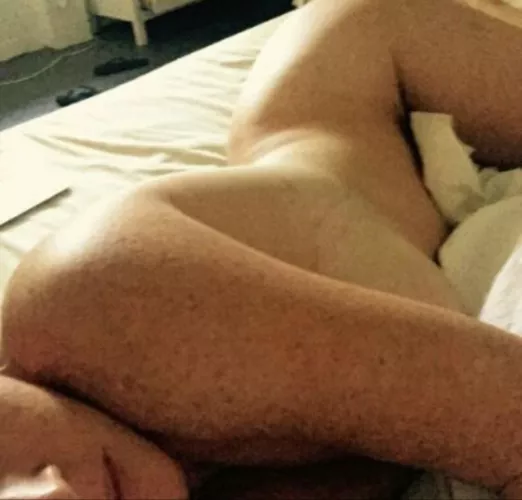 Lazy Sunday 40 (F) (OC) NSFW by Big-Performer-8932