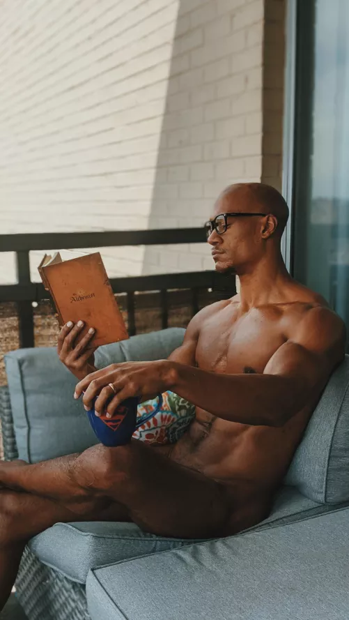 Lazy Sunday mornings. by YesMrT