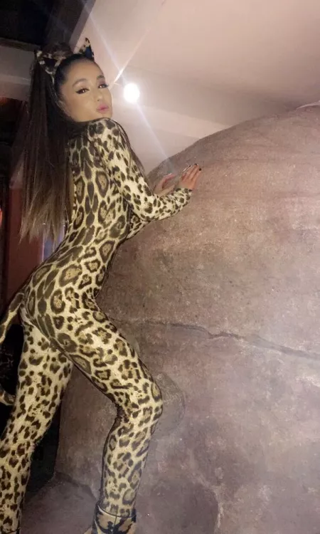 [League 10] Ariana Grande by 100sexiestBEL