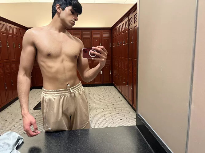 league of legends player here :) by daenerys111