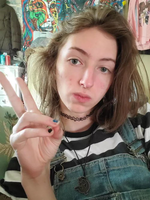 Learning to feel cute w/o makeup 😄 by twinkiti