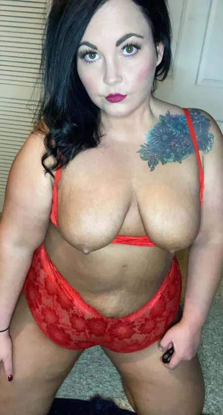 Learning to love my body especially my belly ❤️ by Bdawn1984