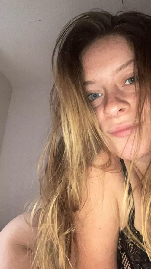 learning to love my freckles by Trap_rosa