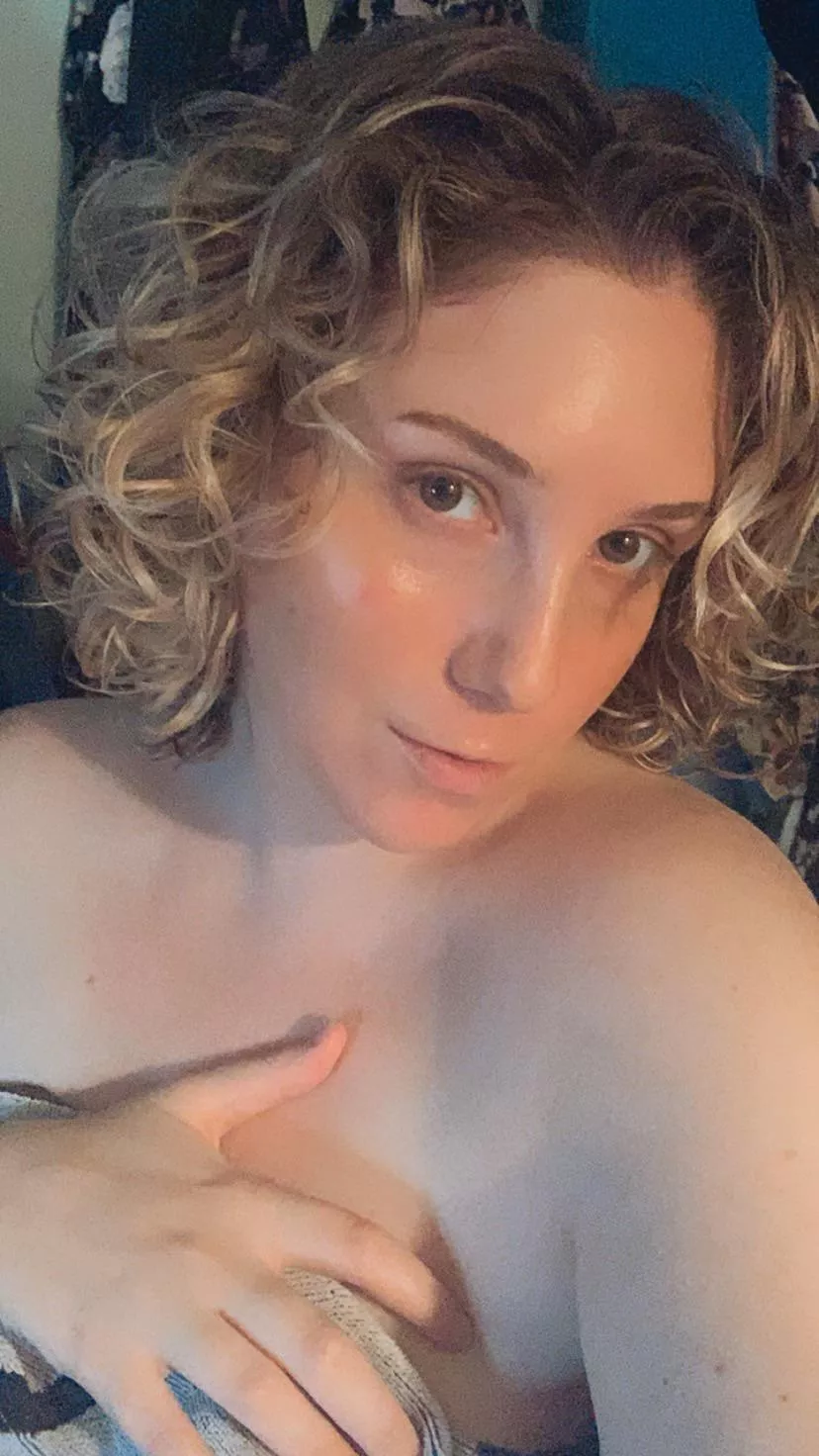 Learning to rock my natural curls :) posted by KaeliAnne_