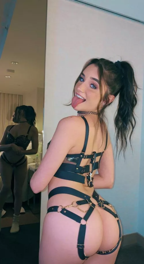 Leather straps by sandr1ne