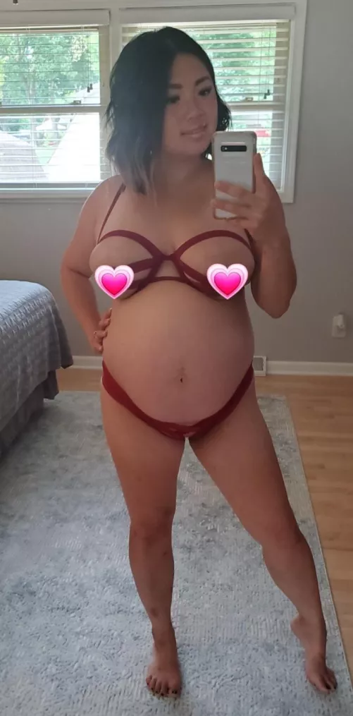 Leaving little to your imagination 😋 by missjeeyung