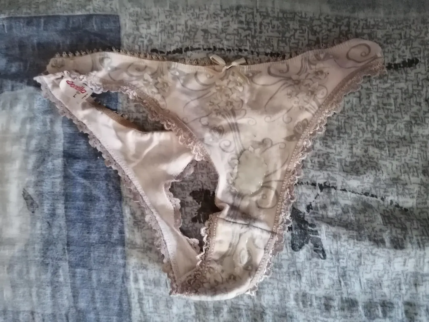 Left a load on those nice xs sister's thong. posted by rune7734