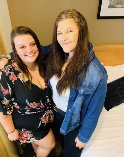 Left- Krystal or Right- Chloe by greentown4378