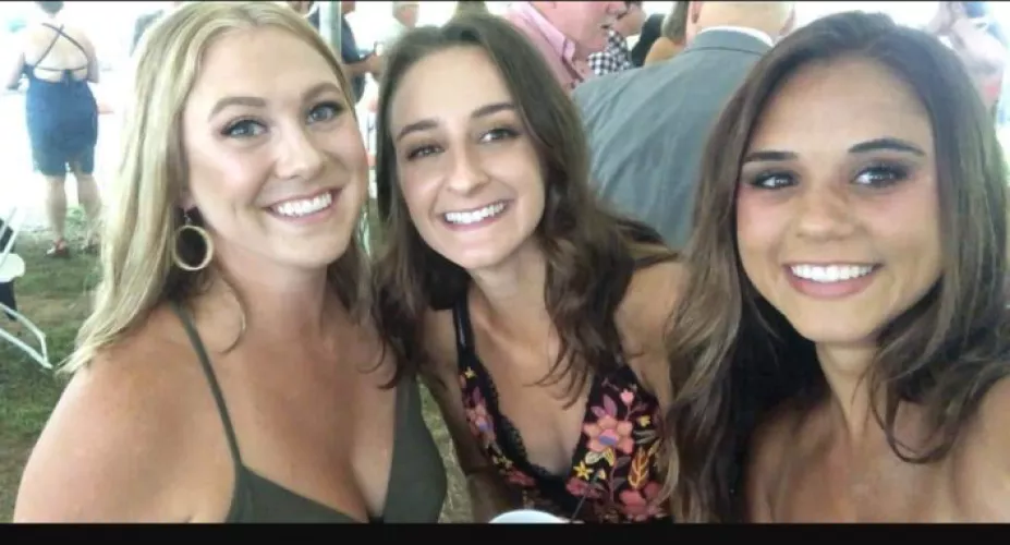 Left middle right by Chaturbater1