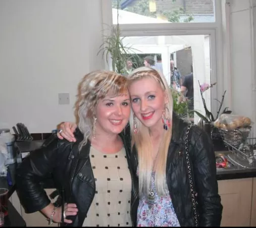 Left o right by Chaturbater1