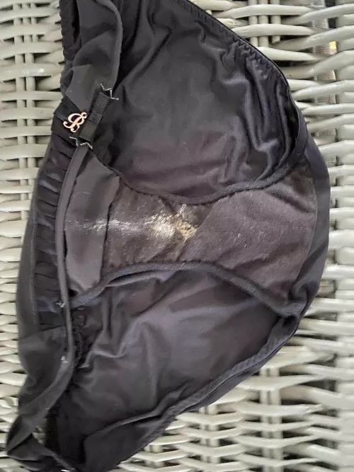 Left on top of Laundry basket 👃 by pirateship-1