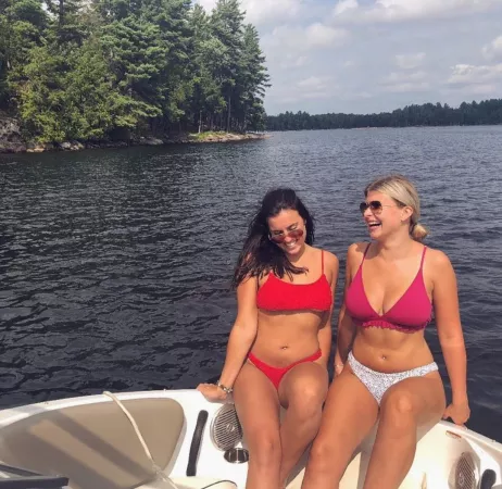 Left or right? by jankyjuice55