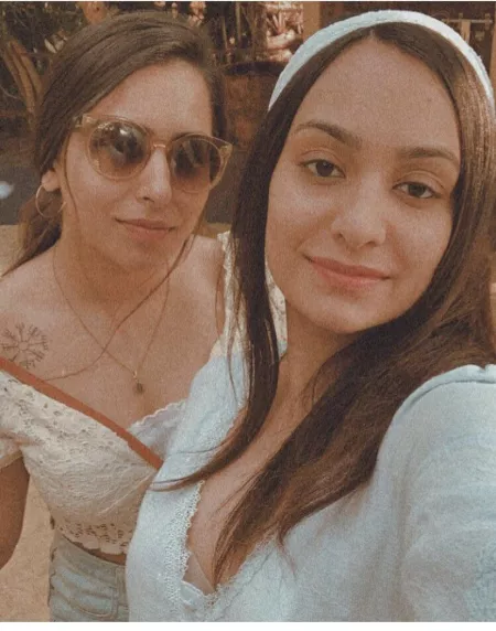 Left or right by eserty