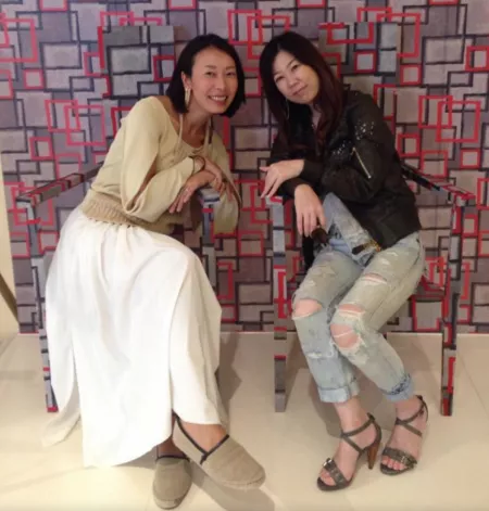 Left or right? by Yui1982