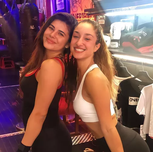 Left or right? by RealGirl_king