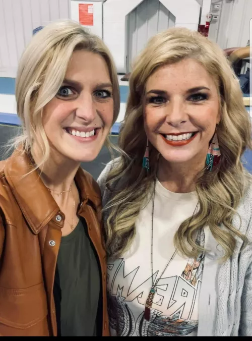 Left or right? by Serialkillerclown