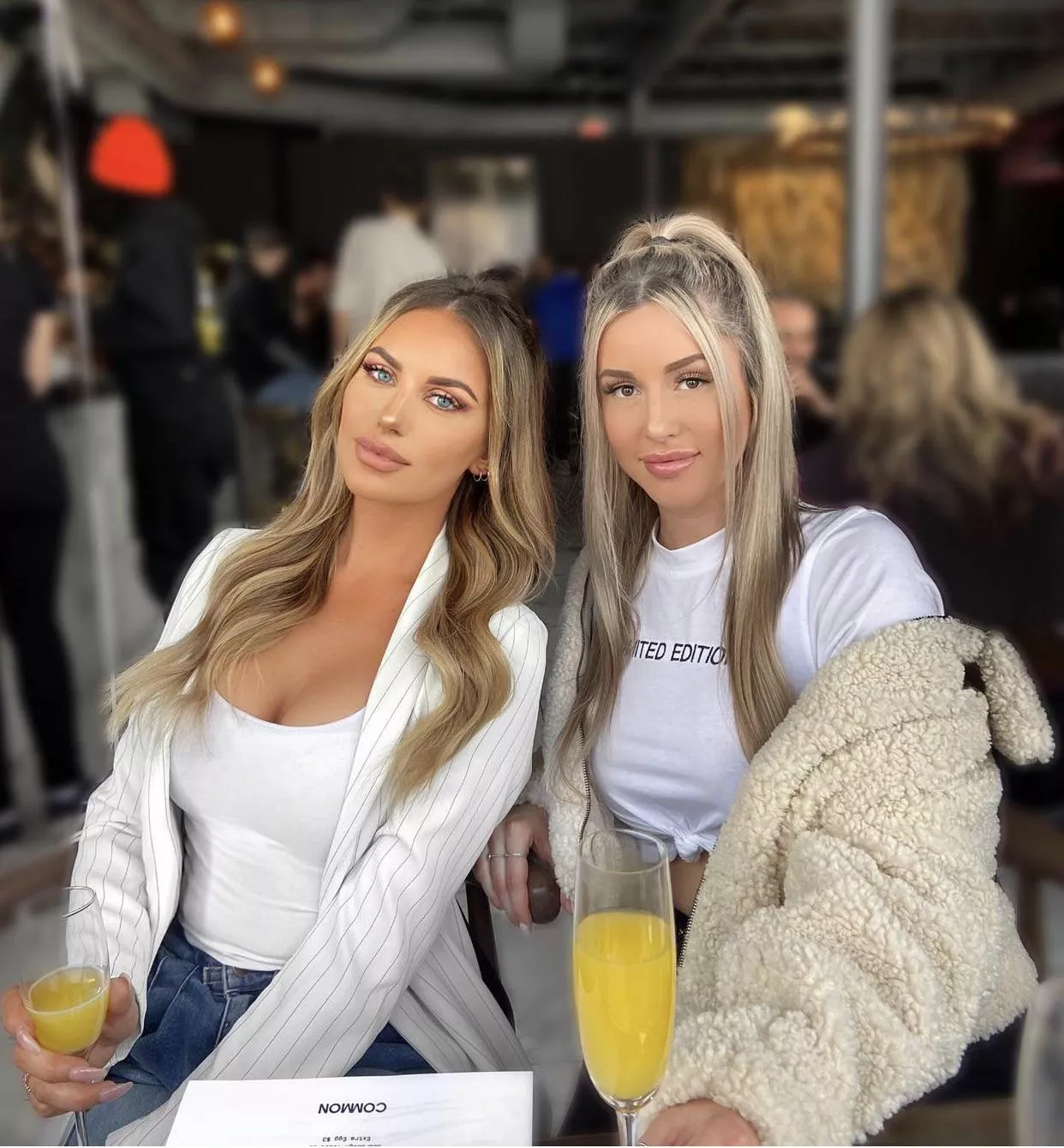 Left or right. (Such a hard decision) posted by Fearful93