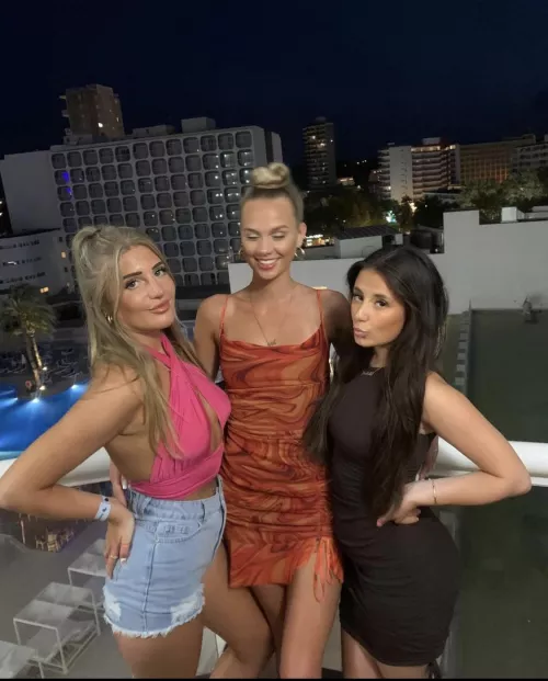 Left right or middle by Accomplished-Cost-84