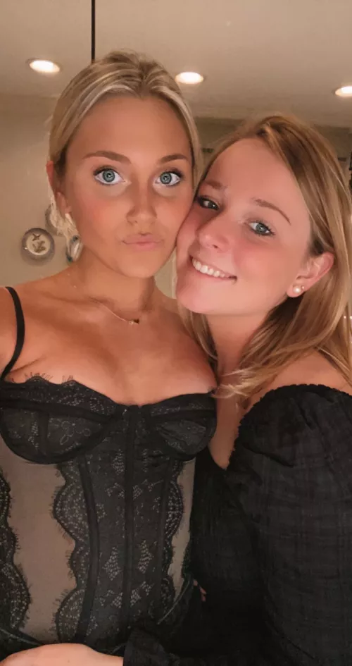 Left.... right? by asdfjhsdfa