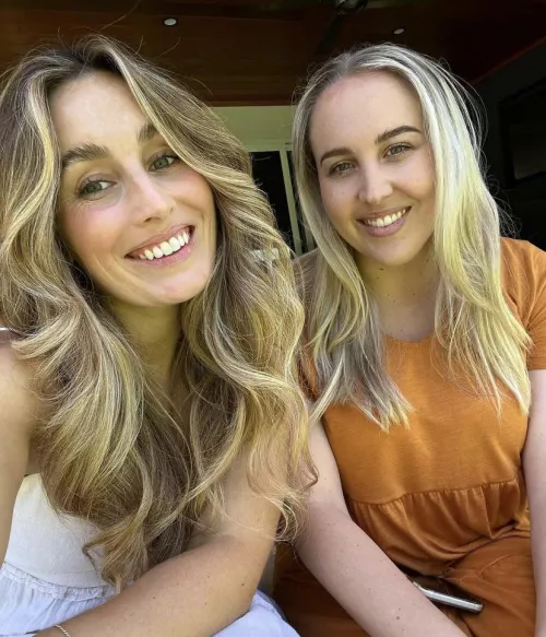 Left-1 or right-2 by greentown4378