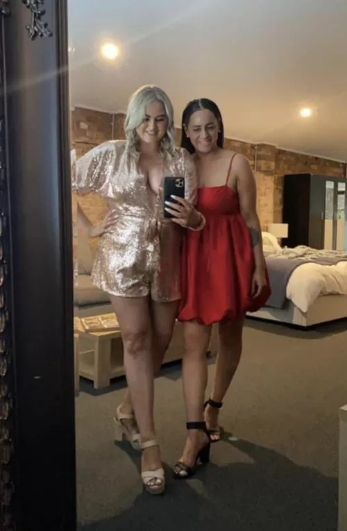 Left-1 or right-2 by greentown4378