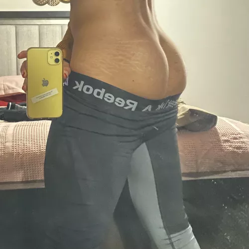 leg day😈 by user636673201