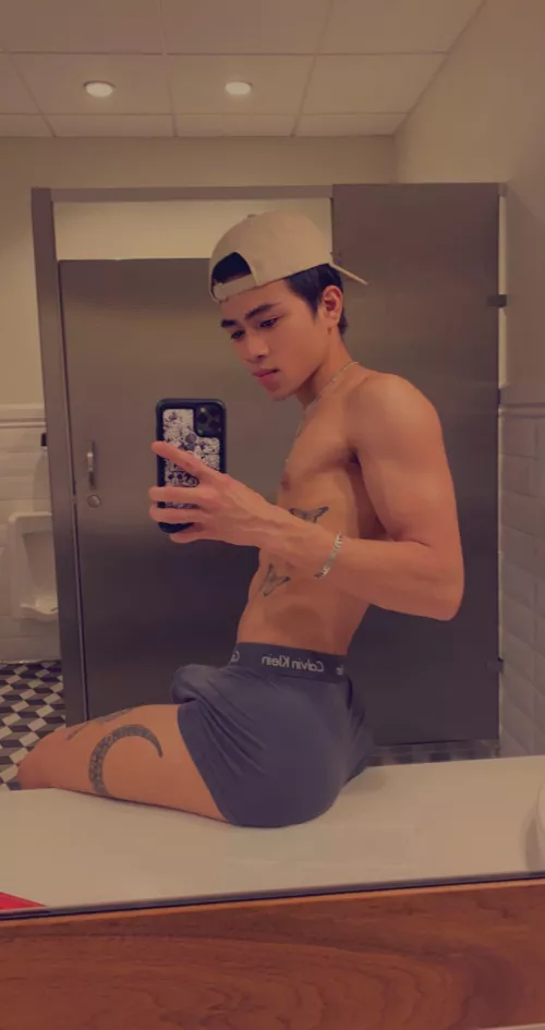 leg days >> by chr1stia5njude