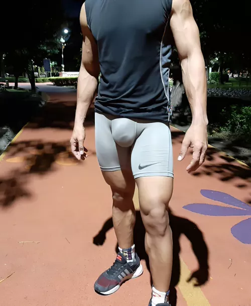 Legend at the cruising site by Smooth-Hornet-1111