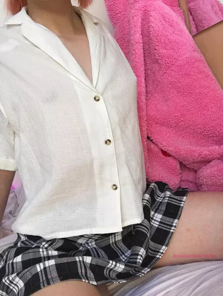 Legs are out by KawaiiTentaKill