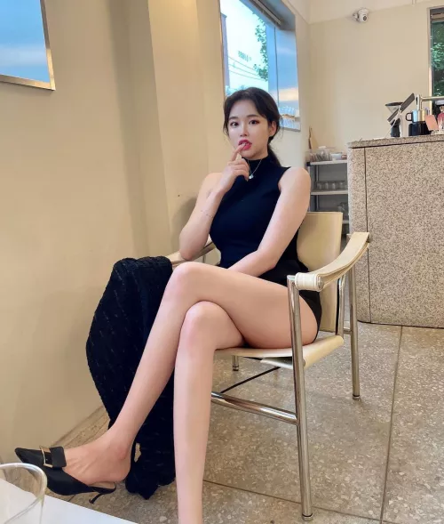 Legs on show by Majestic_Painter8660