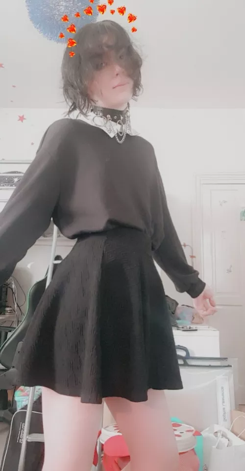 Legs on show for a change by LexiIsBroke