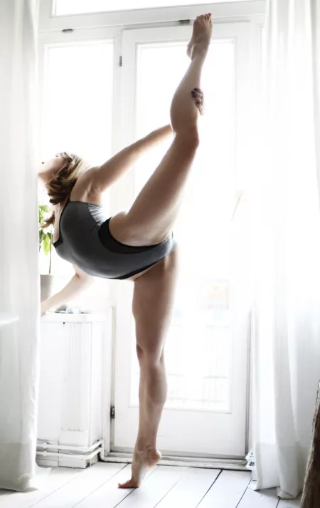 Legs spread by 23snappy