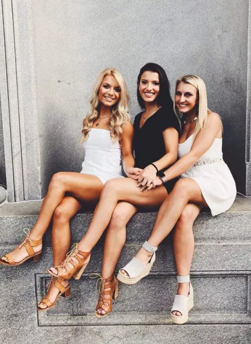 Legz by Chaturbater1