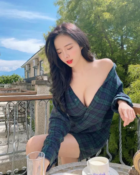 Leisure afternoon by Snoo-53338