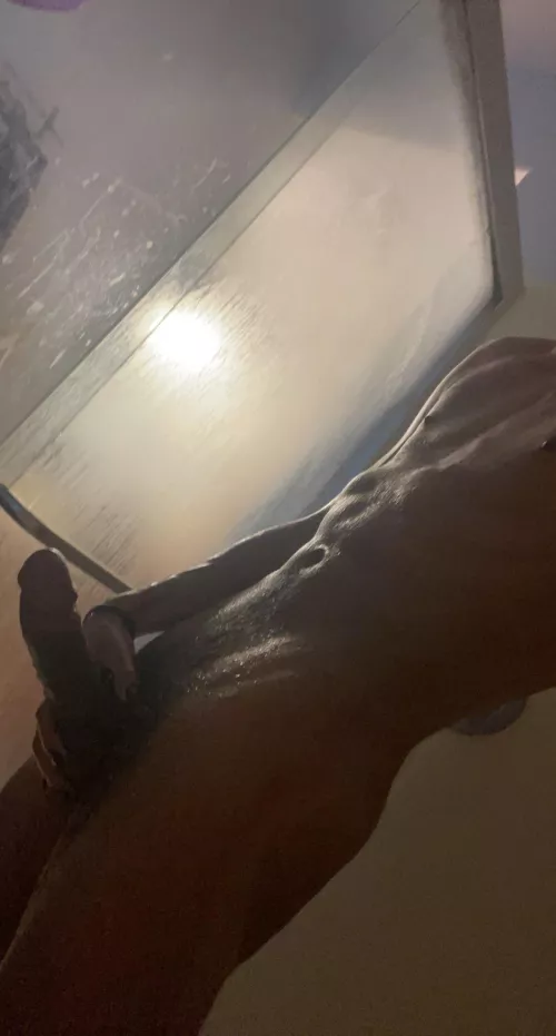 lemme make ur legs shake in the shower. by scorpioslutttt