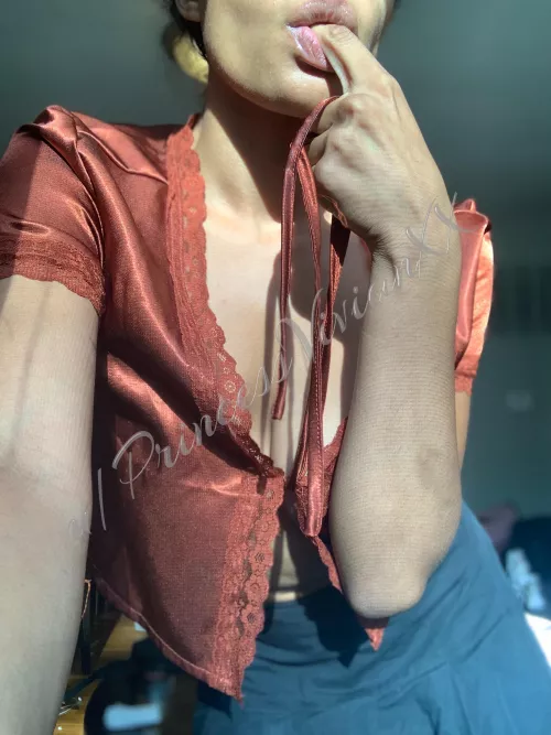 Lemme teach you how to suck a dick💋 by PrincessVivianXX