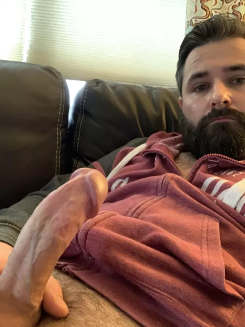 Lend a hand? by Beardy890