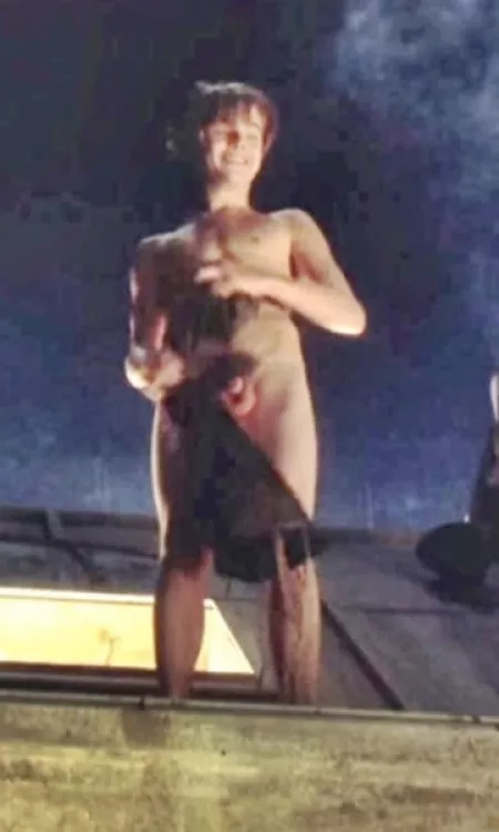 Leondardo DiCaprio's big balls by cassandras_eyes