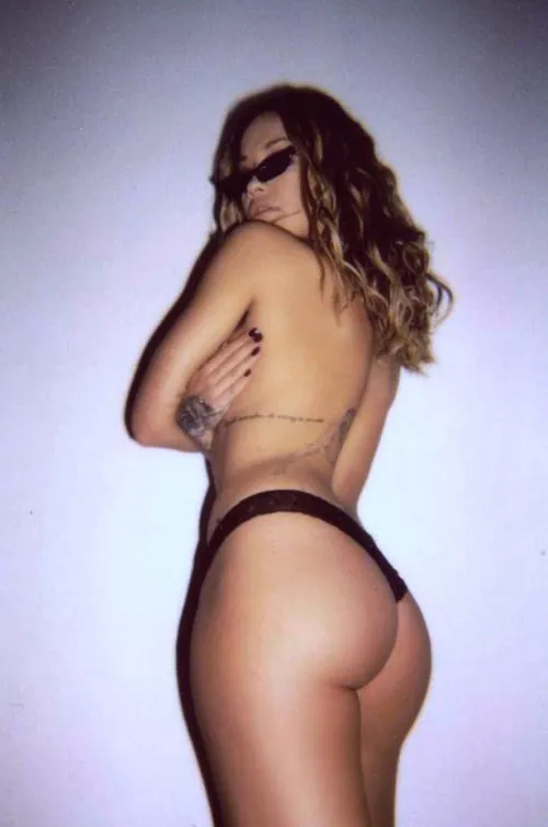 Let help each other cum for Rita Ora by Chance_A14