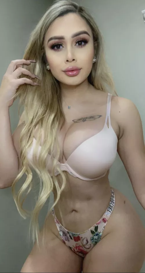 Let me be your favorite Mexicana by Vernaceei