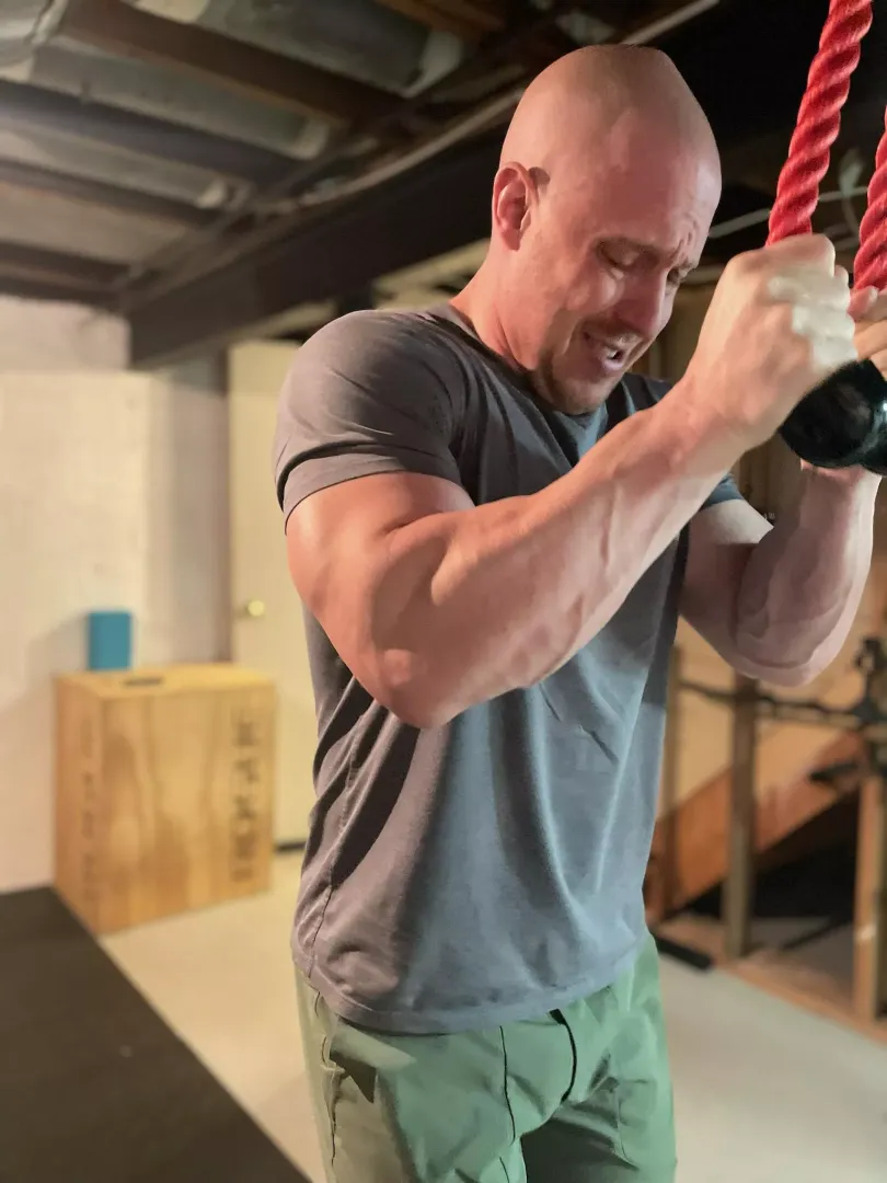 Let me hang on to your neck posted by Tackelberry