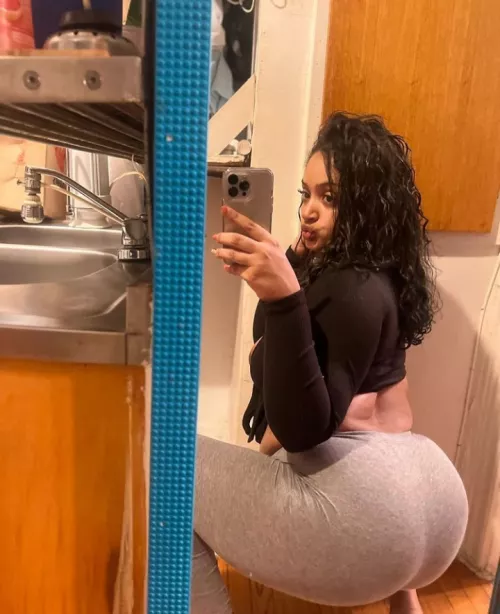 Let me have a seat by Top_Anybody6419