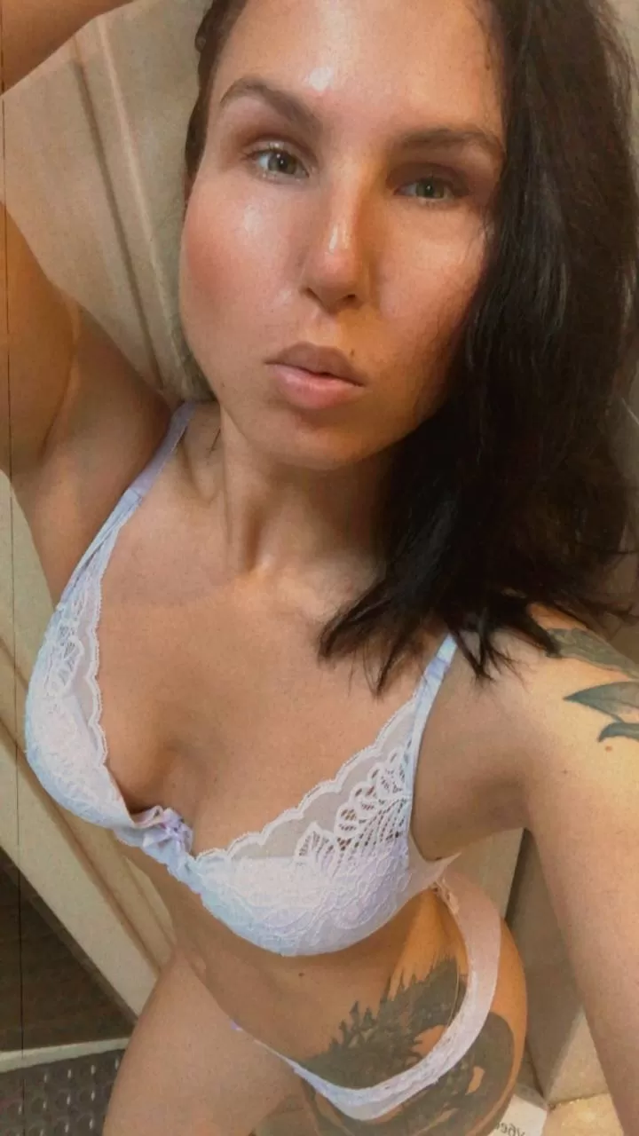 Let me kiss you posted by lauradragon01