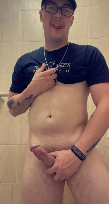 Let me know what you think of my 7” married cock. by RedsDaddy69420